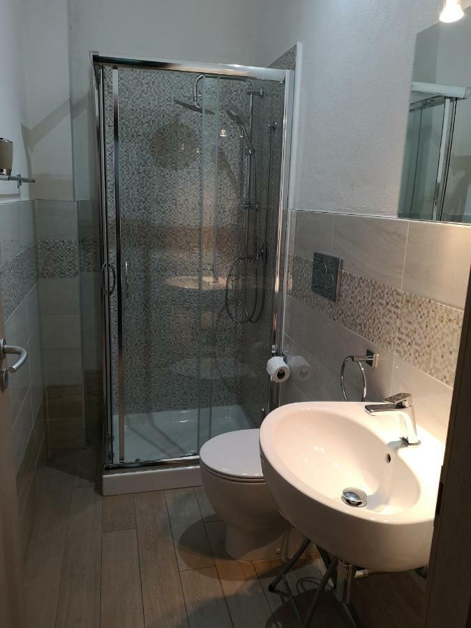 Domo Silvia Bed & Breakfast La Maddalena  Exterior photo